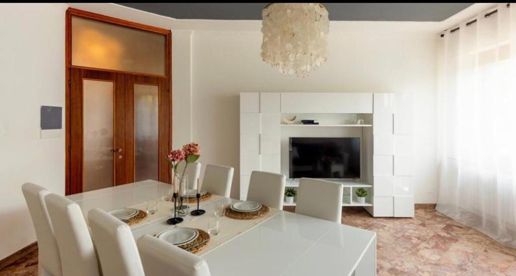 Diamond Apartment *