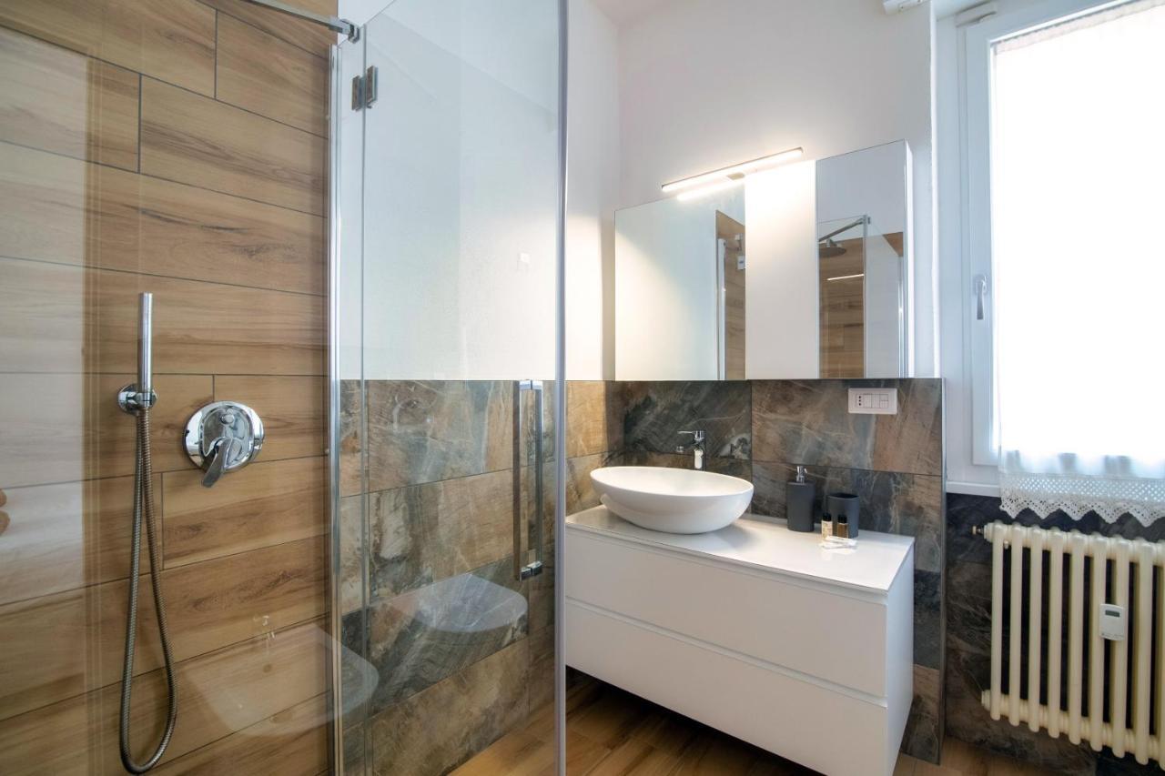 Piazza Roma - The House Of Travelers Apartment Como