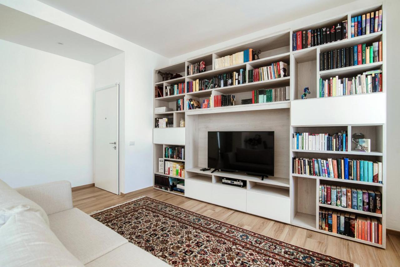 Piazza Roma - The House Of Travelers Apartment Como