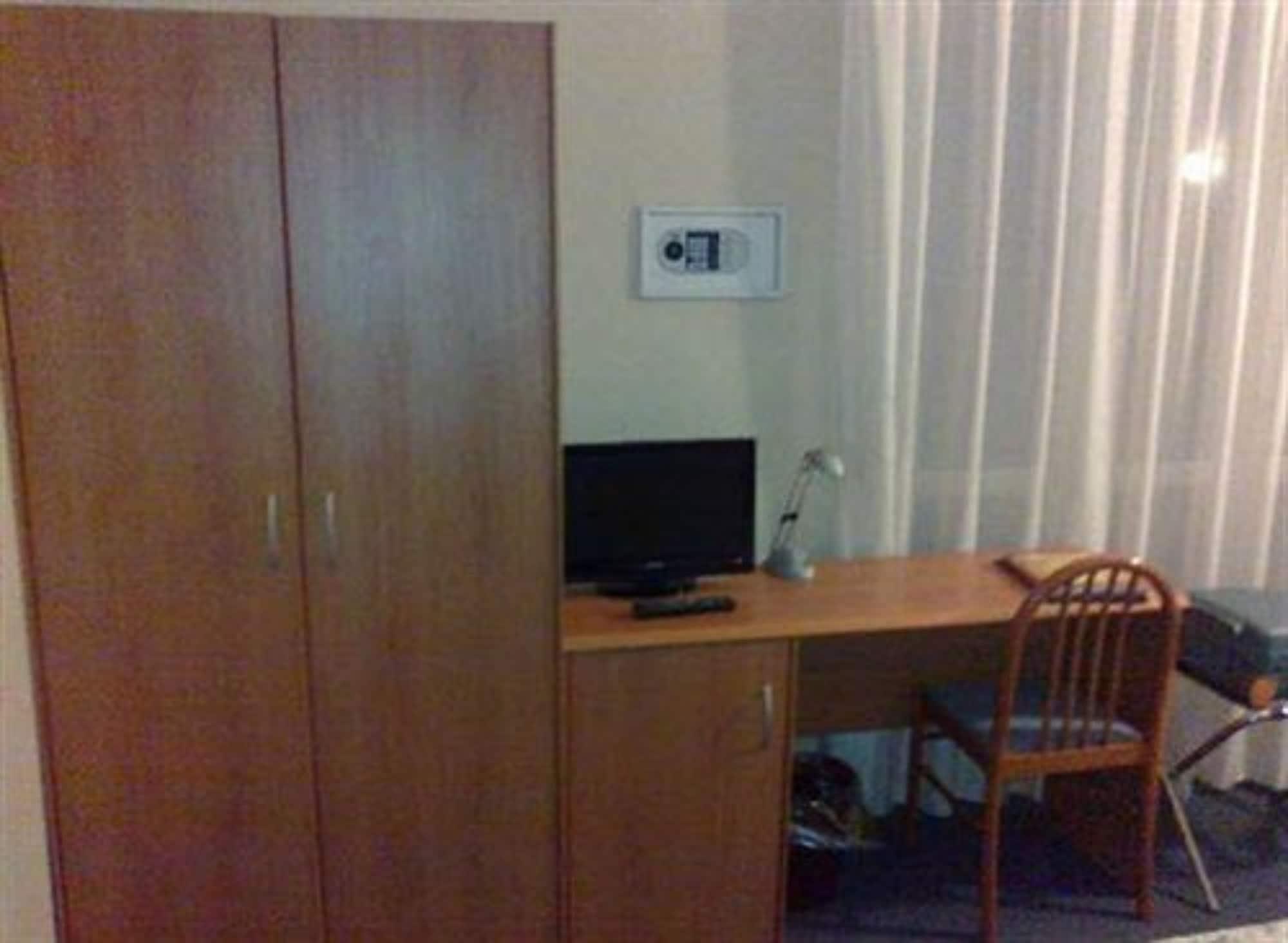 Hotel Engadina Como