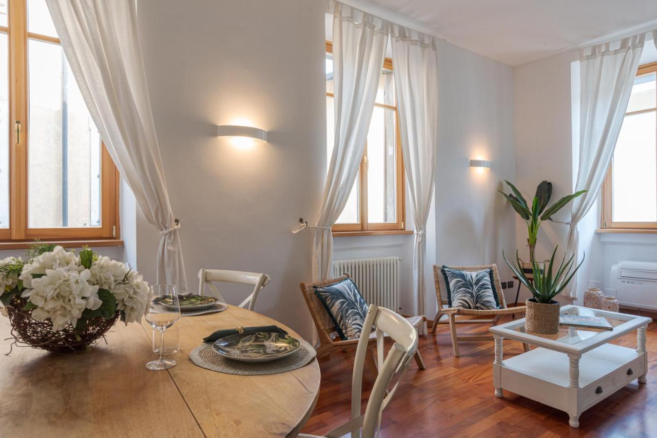 First & Urban Oasis - By Myhomeincomo * Côme