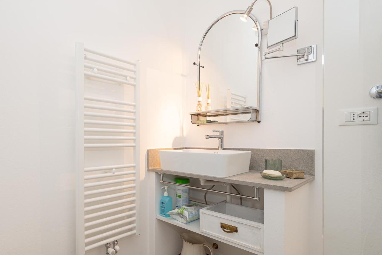 Apartment On The By Solutions Lezzeno