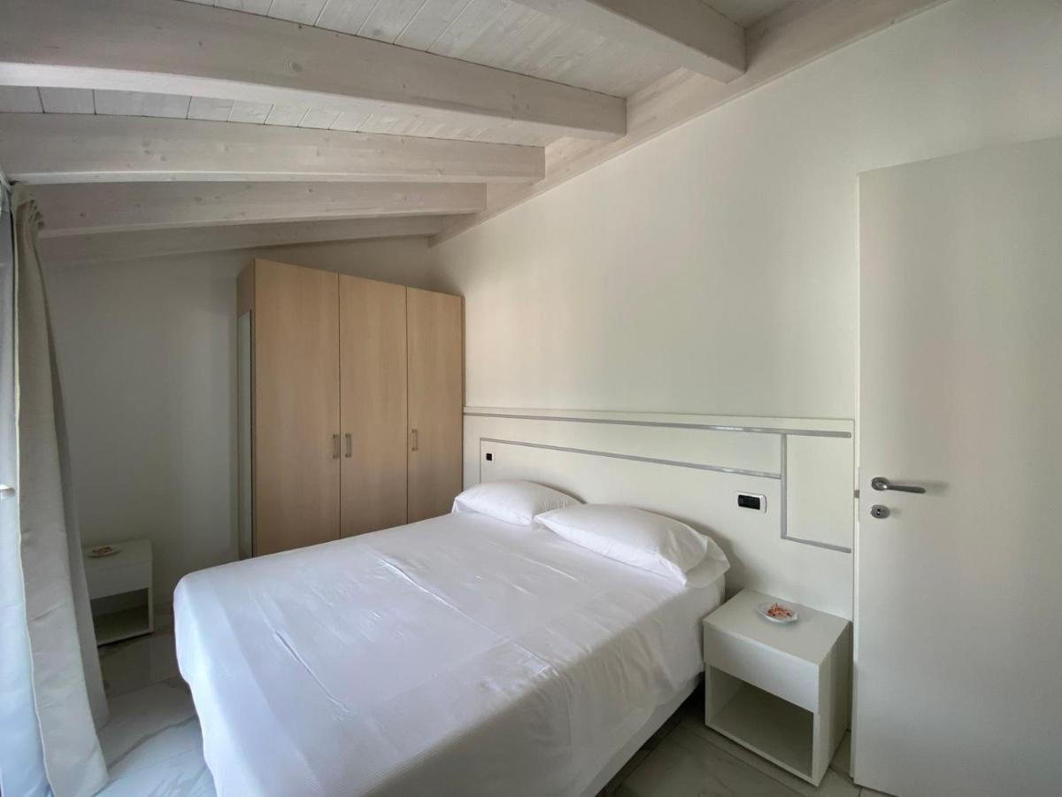 Aparthotel Royal Apt Lake Como *