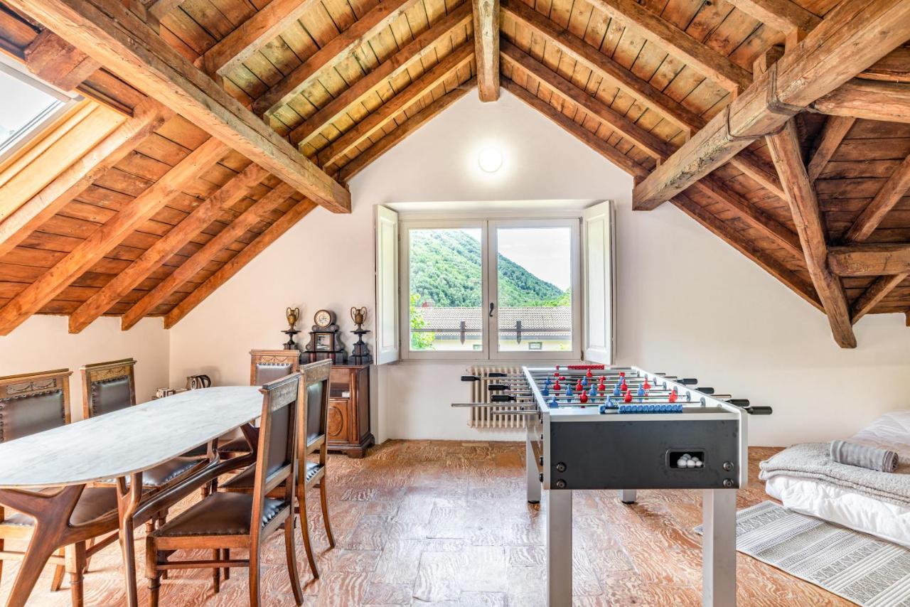 Roomy '900 House Surrounded By Greenery With Parking! * Barni