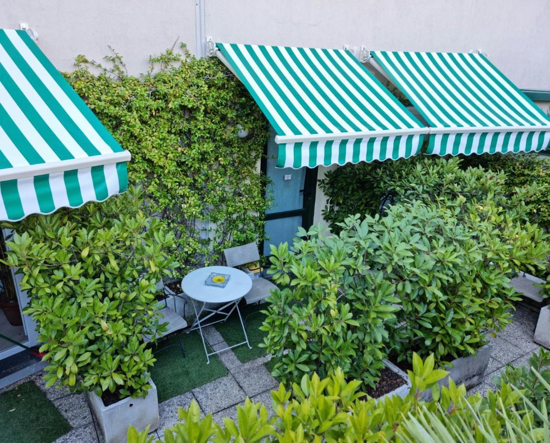 Victoria Royal Garden Aparthotel 3*
