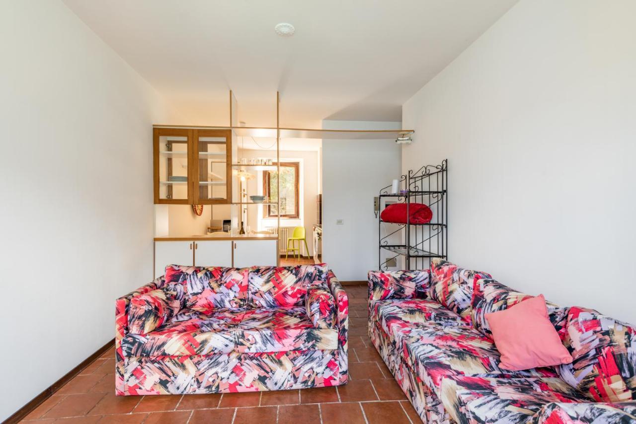 Apartment Apt With Private Parking & Shared Pool! *