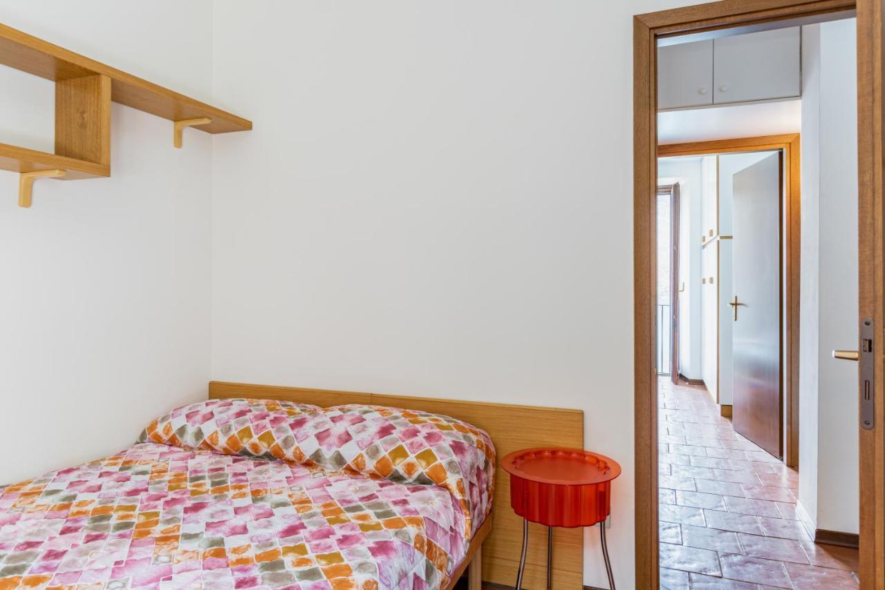 Apt With Private Parking & Shared Pool! Apartment