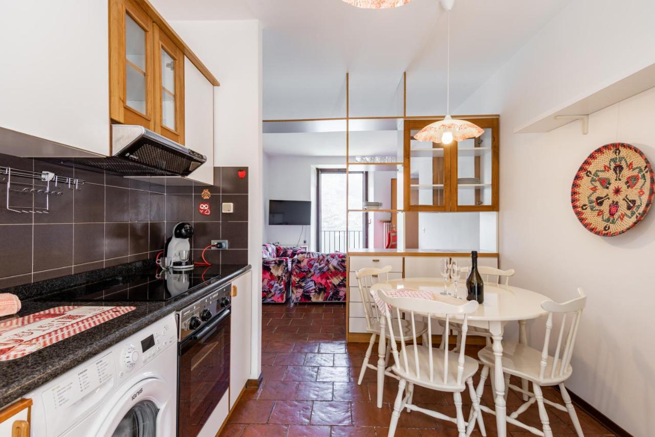 Apt With Private Parking & Shared Pool! Nesso
