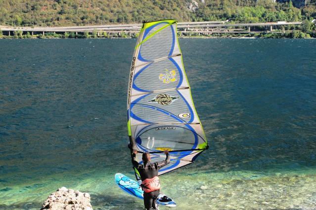 L For * Mandello del Lario