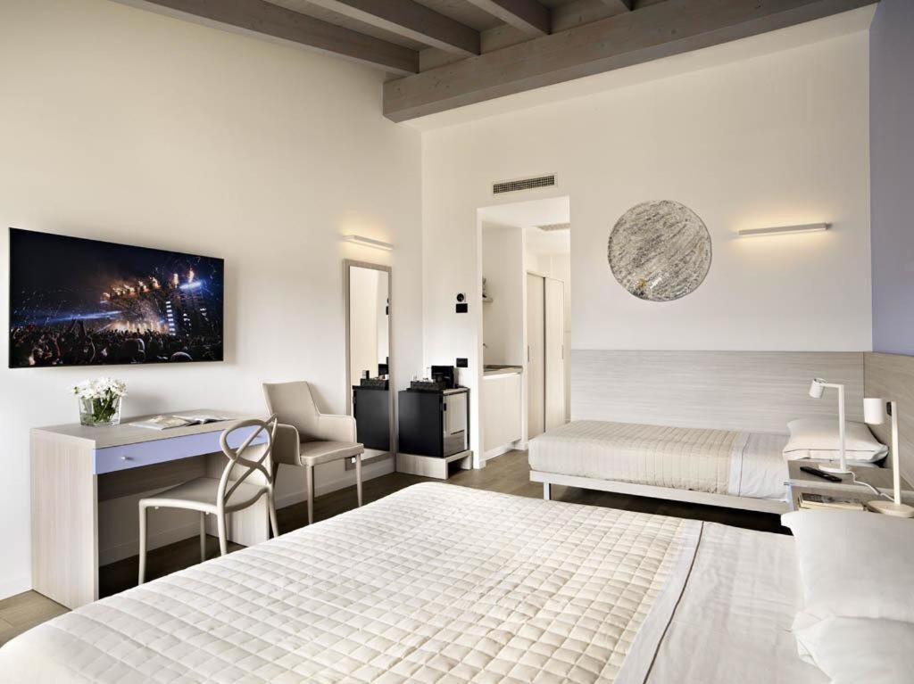 Caffe Maya Aparthotel Maslianico
