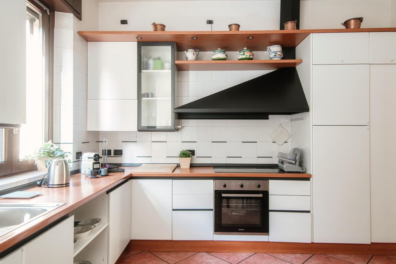 Apartment Feel @ - By Myhomeincomo Como