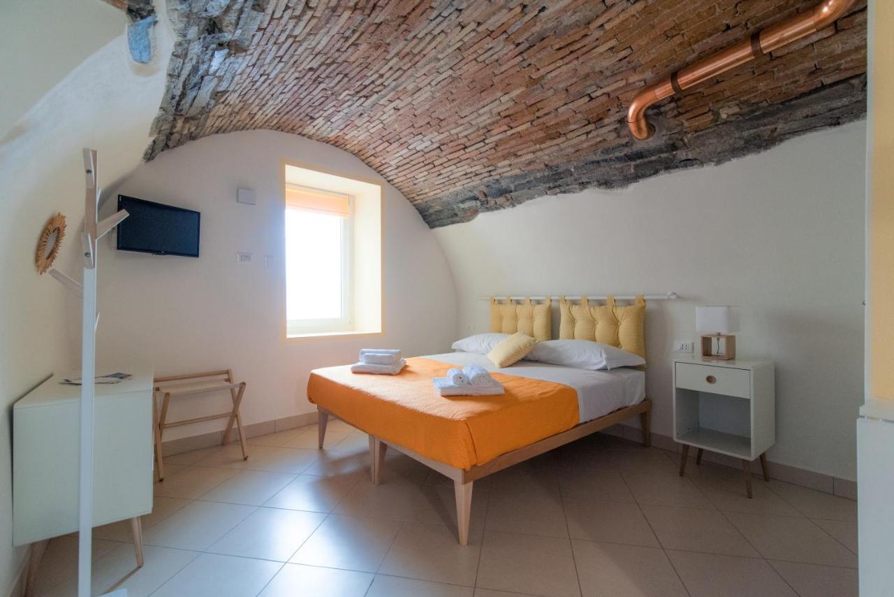 La Casa Dei Tre Pesci - Alborella * Torno