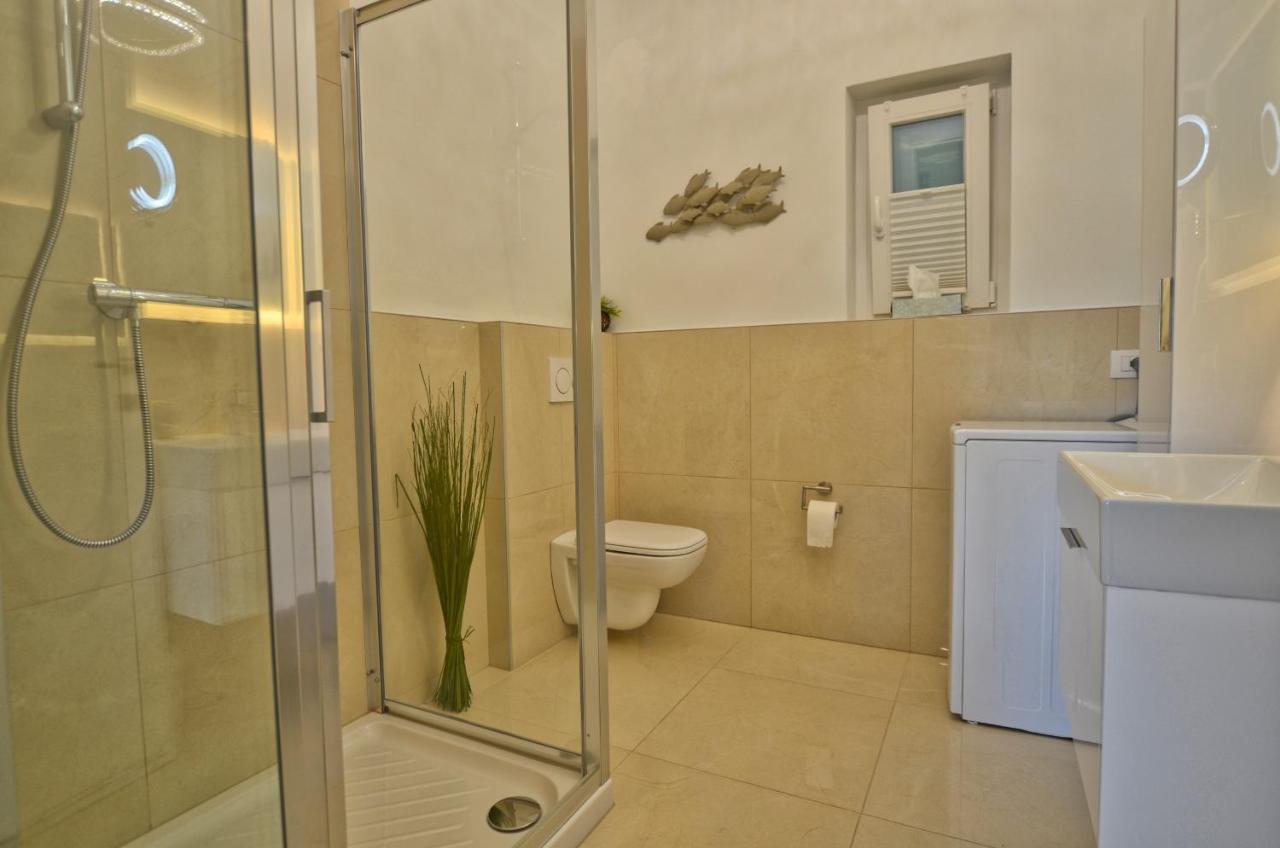 Felice Sul 2-bedroom Lakeview * Menaggio