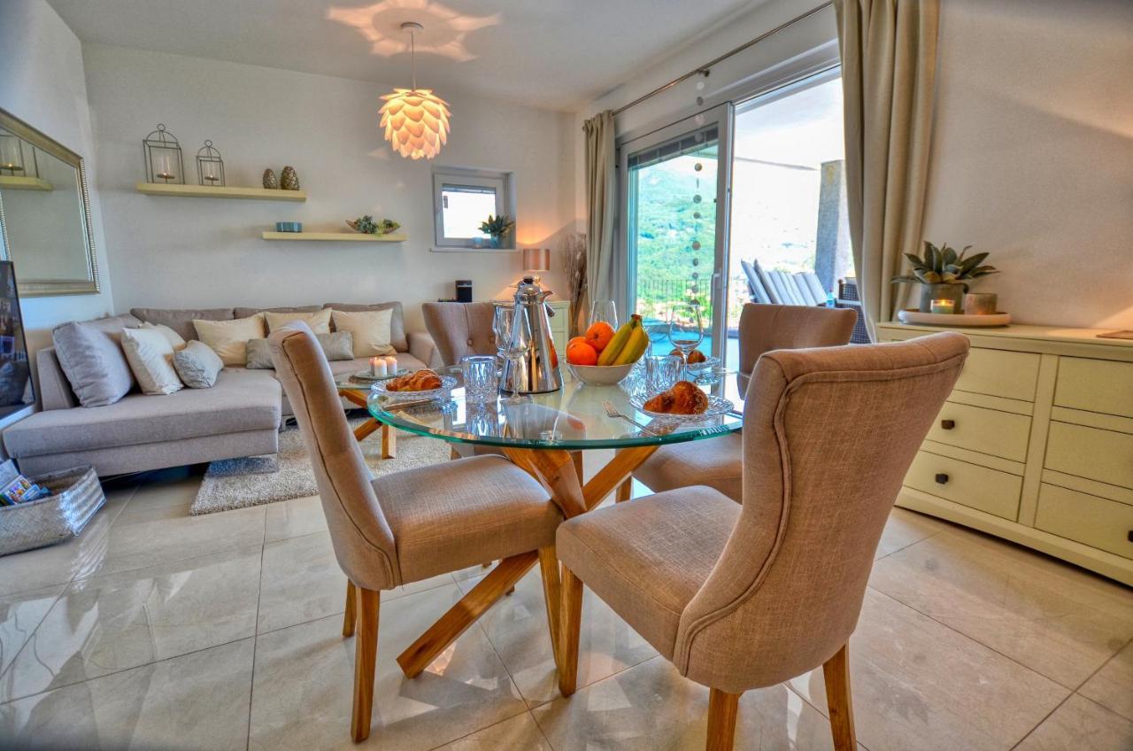 Apartment Felice Sul 2-bedroom Lakeview