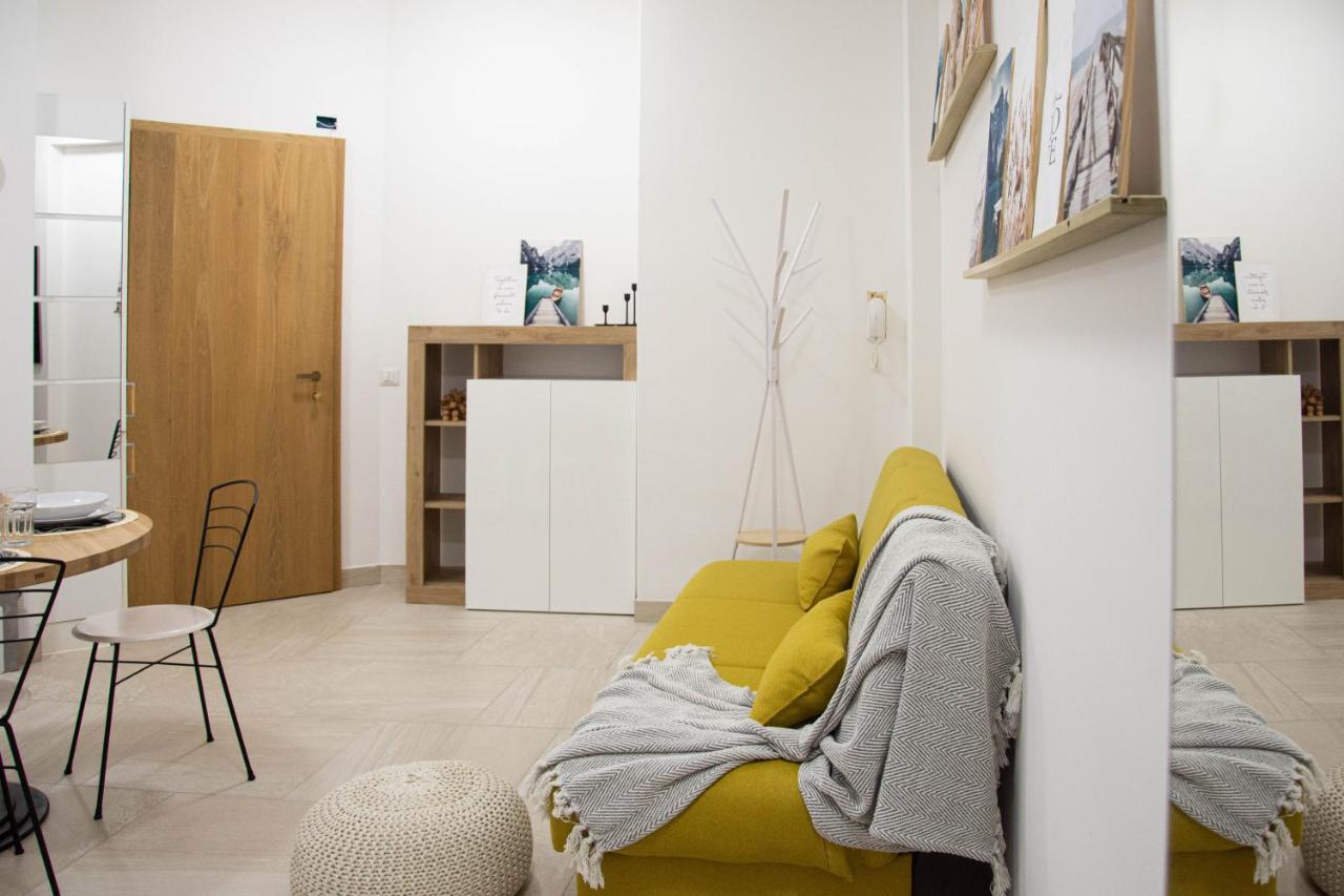 Ca' Fiore - Self Check-in, Central & Modern Apartment Como