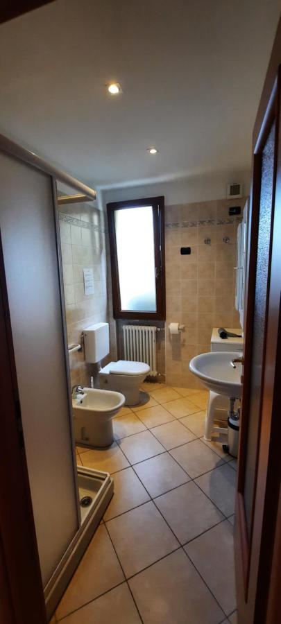 Robertalagocomo Apartment