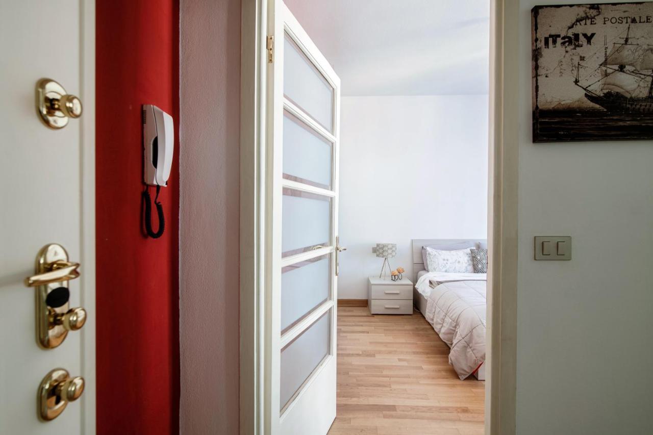 Anna's Super Cozy Flat, With A/c, High Speed Wifi, Near The And Public Transport Côme