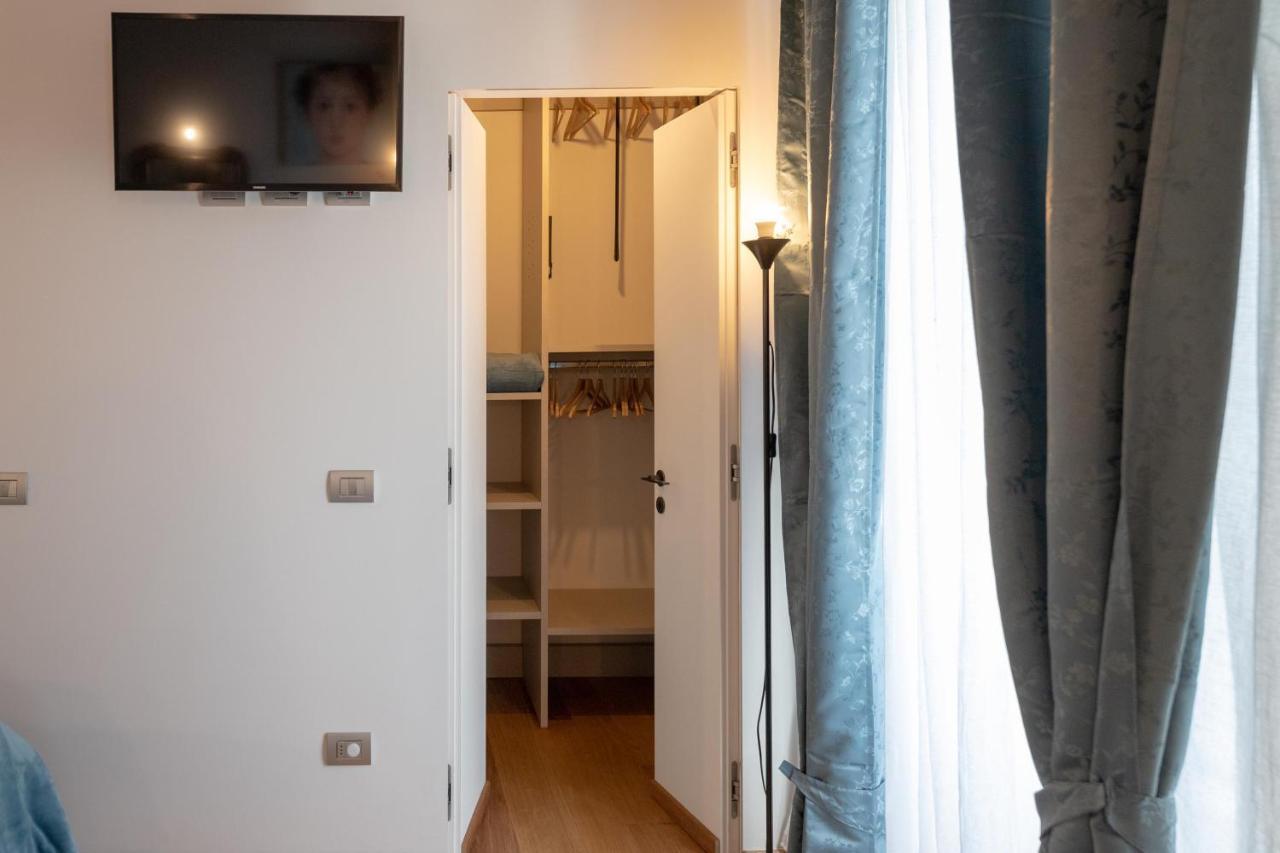 Boutique By Rent