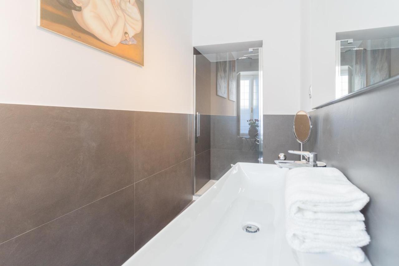 Boutique By Rent Apartment Como