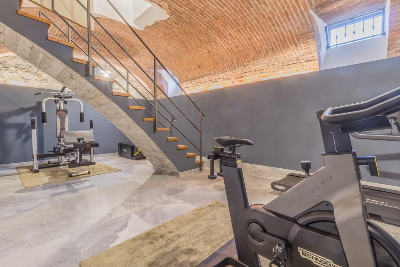 Guzzi Apartment