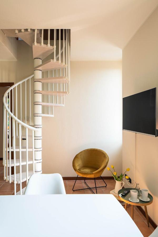 Brother's Como Lake Apartment Acquaseria