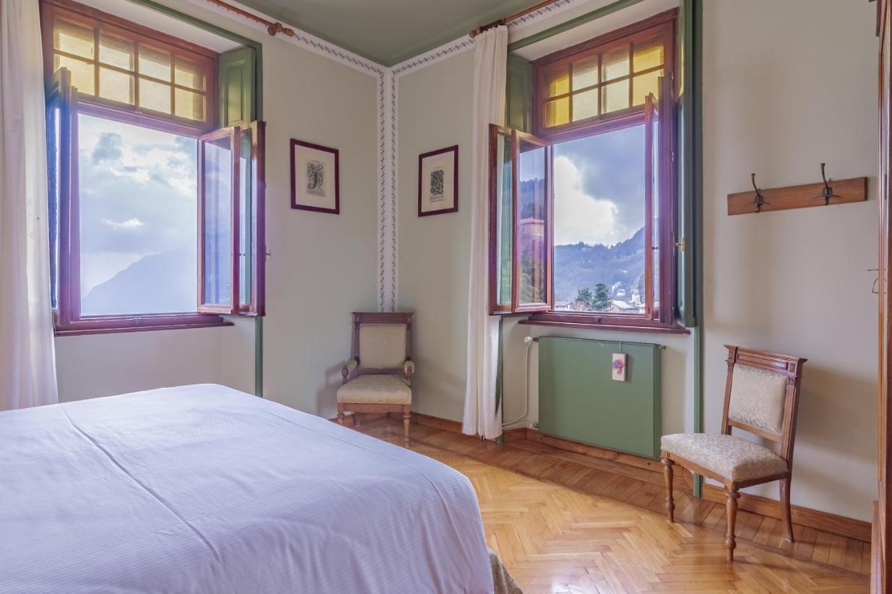 Family With Stunning View By Wonderful Italy Civenna