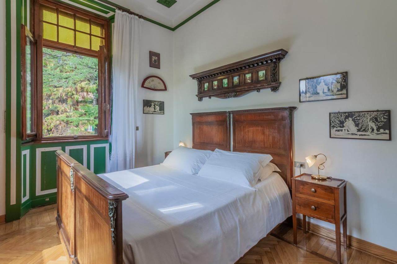 Family With Stunning View By Wonderful Italy Villa