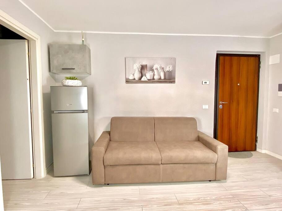 Appartamento Elegant Apartment- 8 Mins Walk To Center - Free Parking