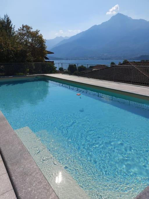 Lago-apartment Midy, Sfeervol, Zwembad, Airco * Domaso