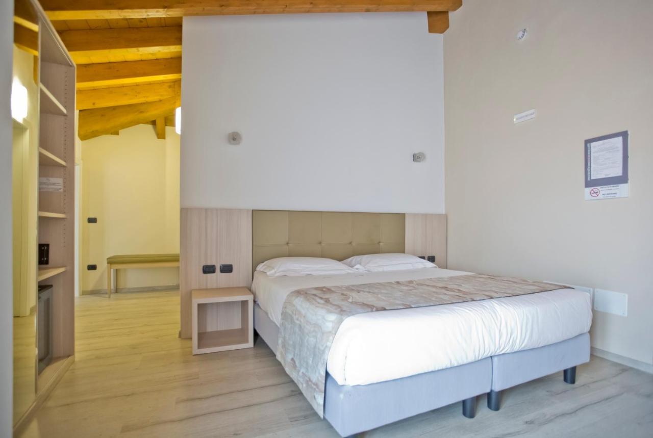 Hotel Di 4*