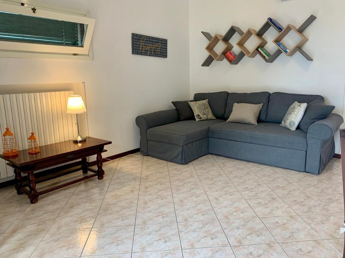 Mamma Ciccia - Lake Front Apartment, Beach And Swimming Pool *