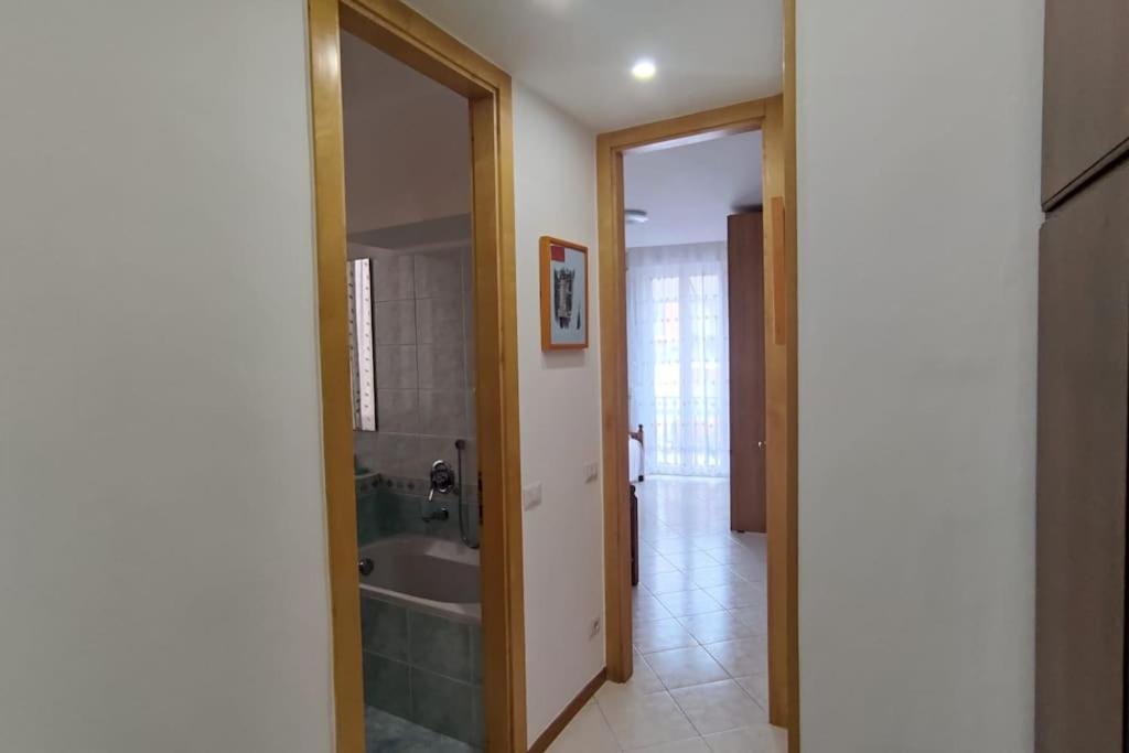 Apartment Elegante Zona Storica Lecco