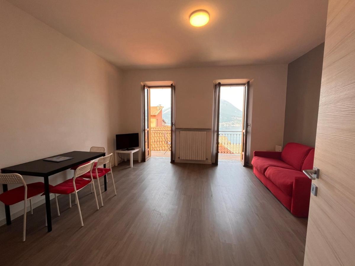 Regolo House Apartment *