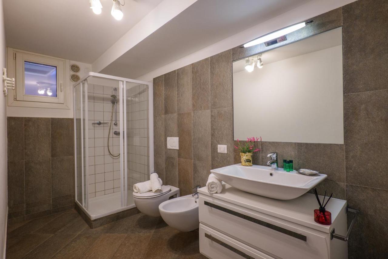 Aparthotel Girasole Casa Rossa A Colico