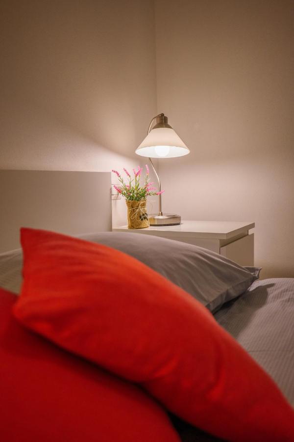 Girasole Casa Rossa A Aparthotel *