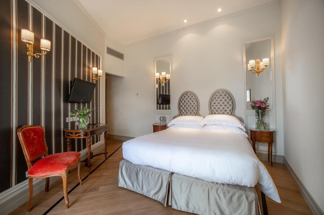 Flori Hotel