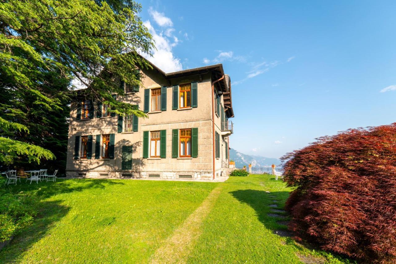 Family With Stunning View By Wonderful Italy *