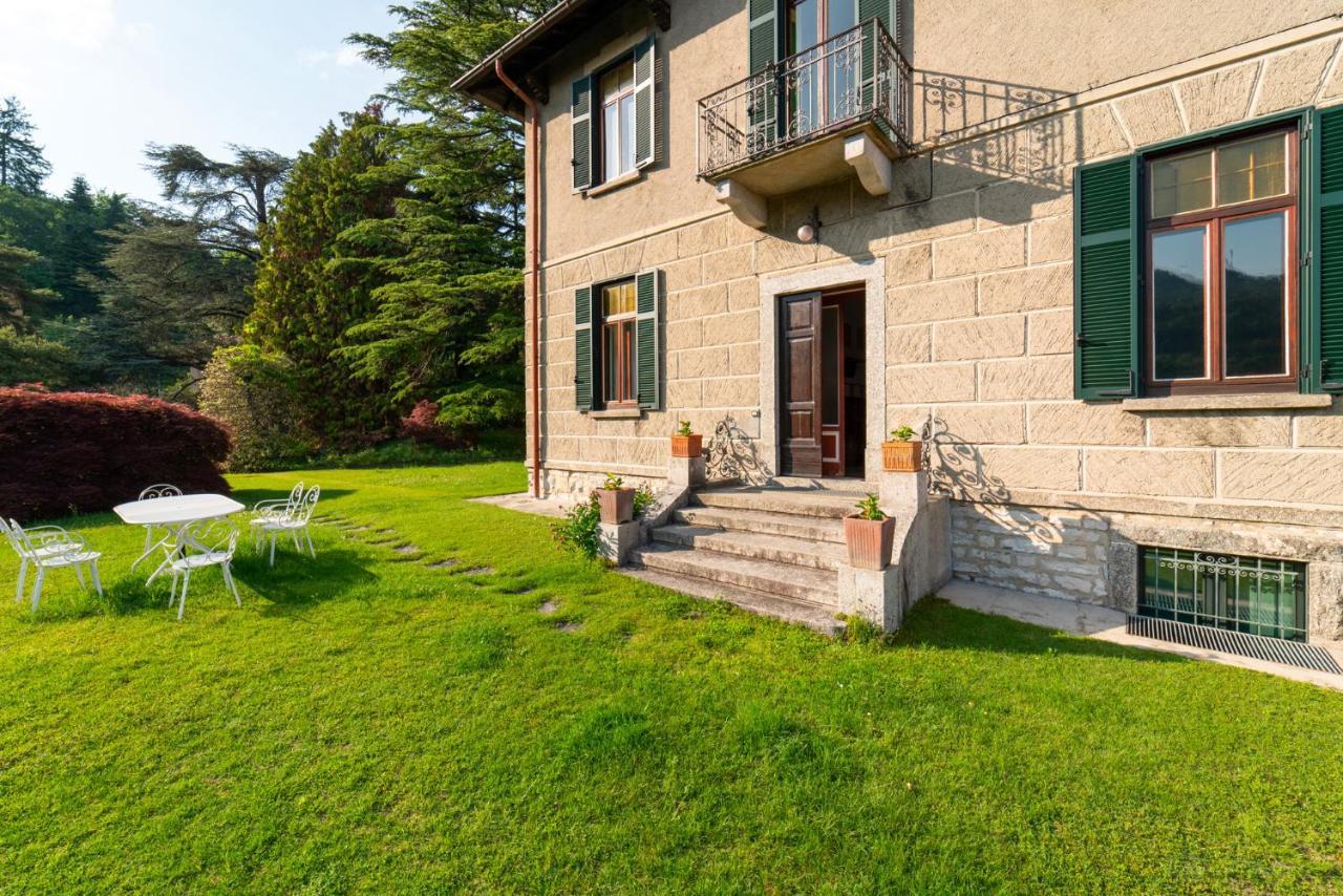Family With Stunning View By Wonderful Italy * Civenna