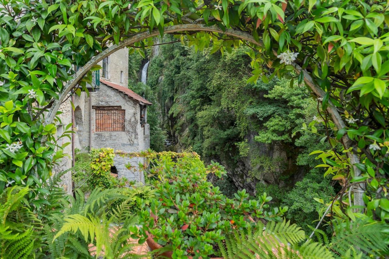 Terrace On Orrido Di Waterfall By Rent Apartment