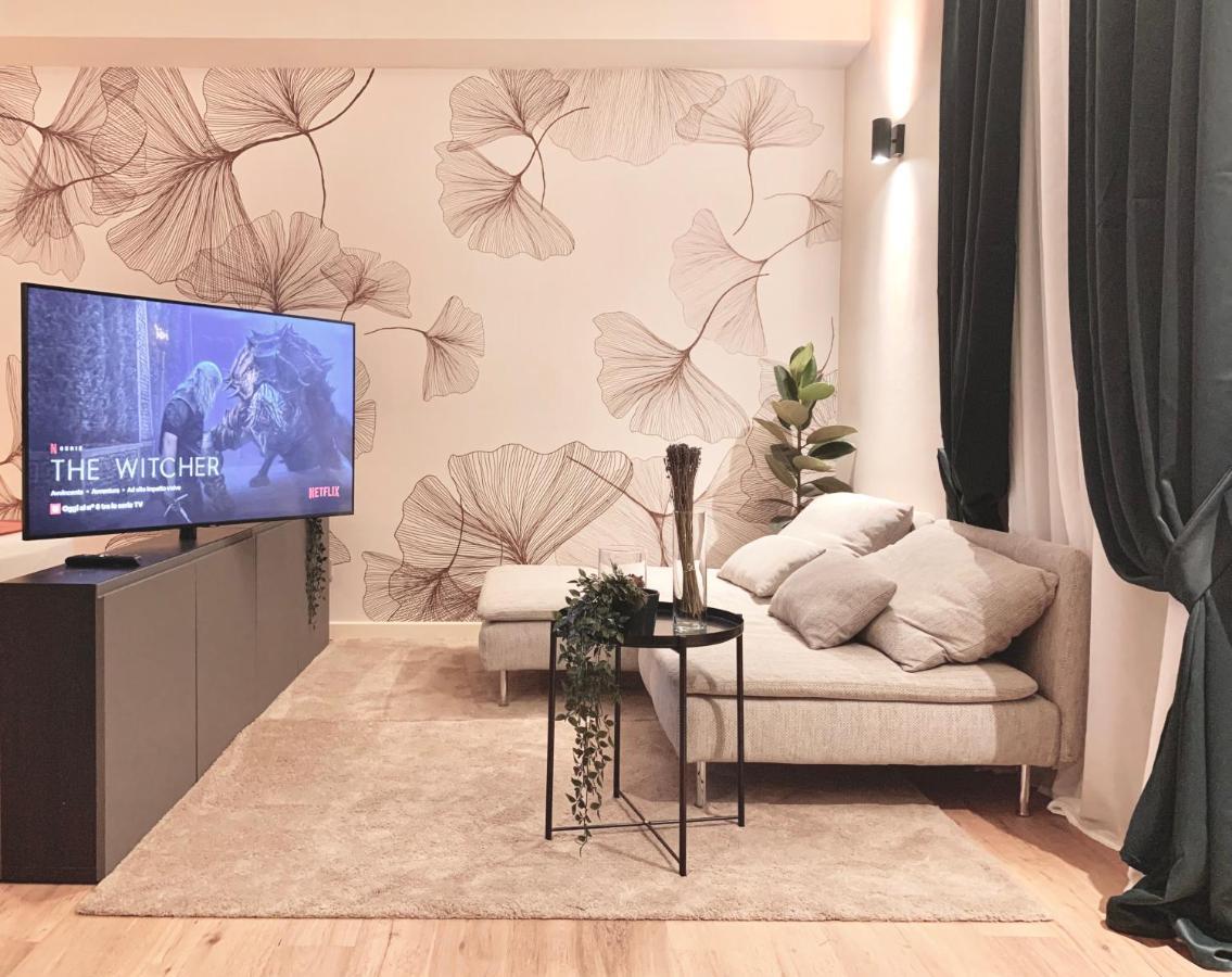 W83 House Apartment