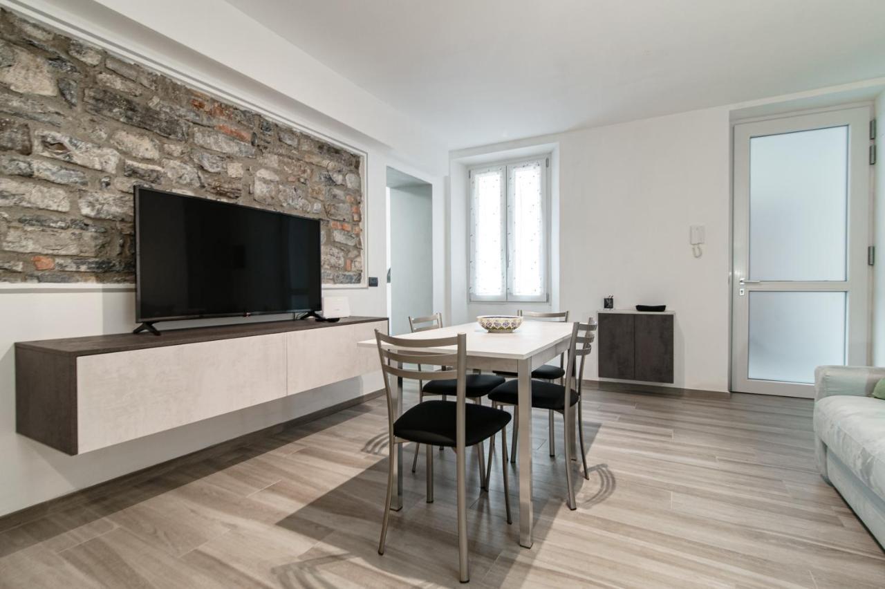 Olimpia Via Vitani - The House Of Travelers Apartment Como