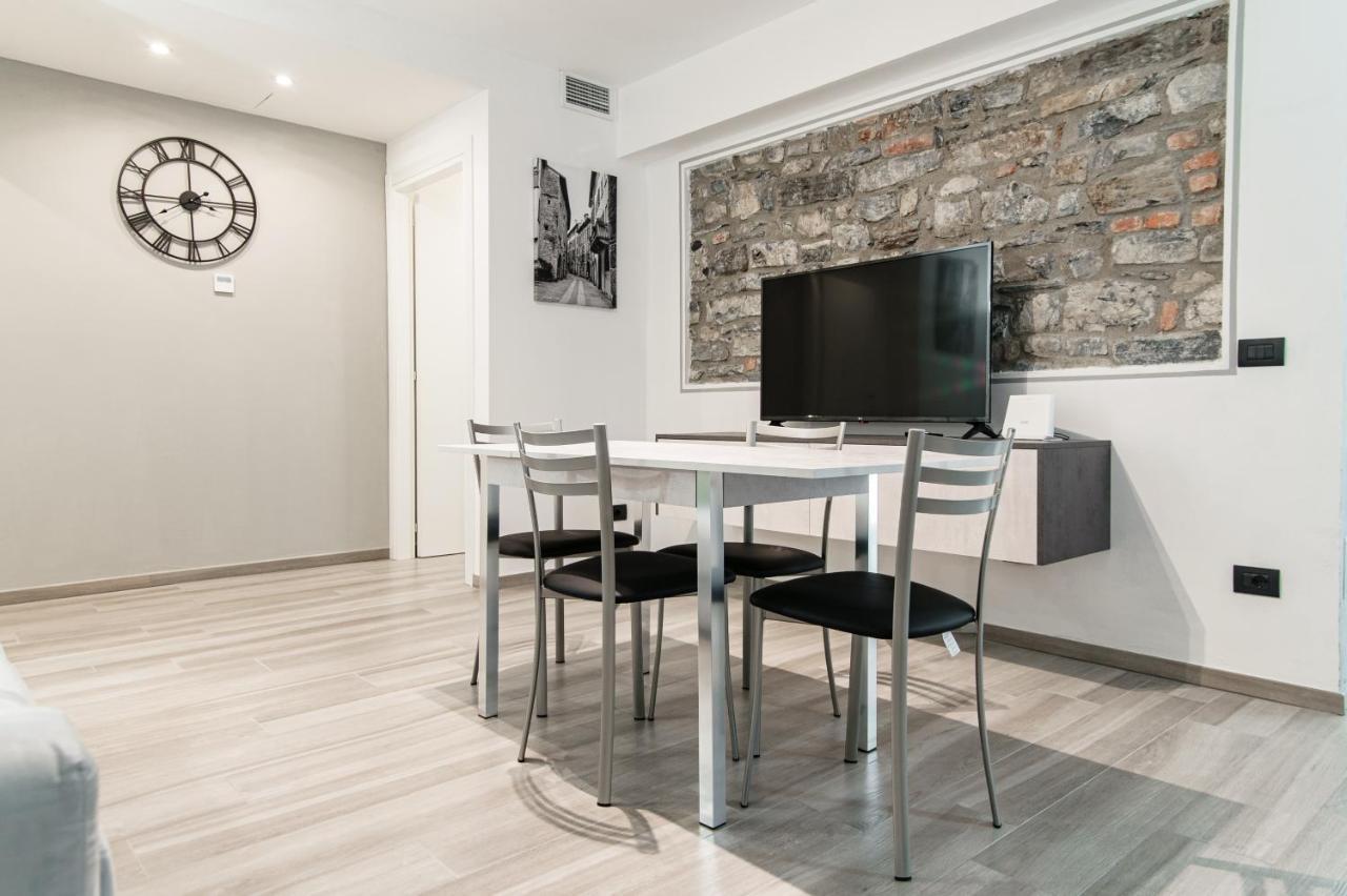 Olimpia Via Vitani - The House Of Travelers Apartment *