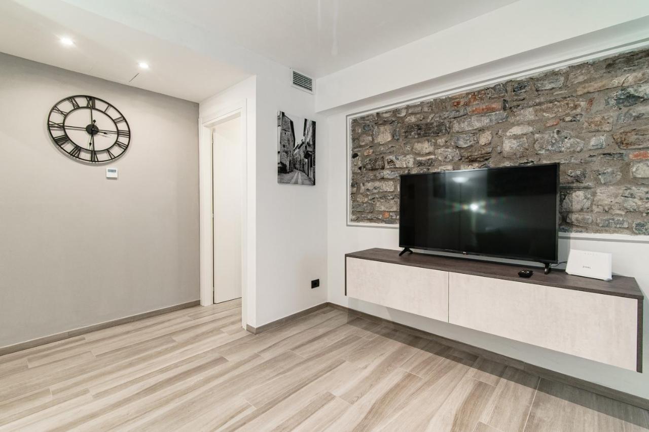 Olimpia Via Vitani - The House Of Travelers