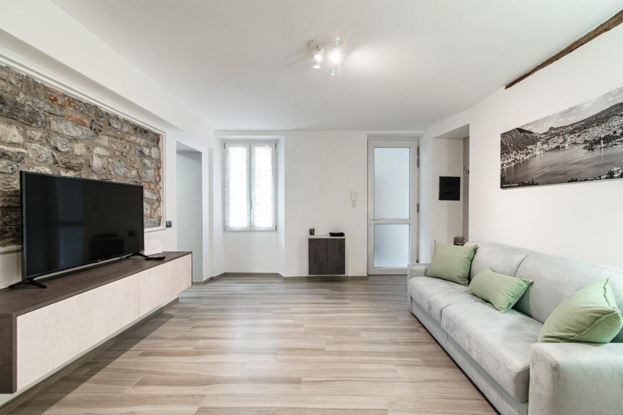 Olimpia Via Vitani - The House Of Travelers * Como