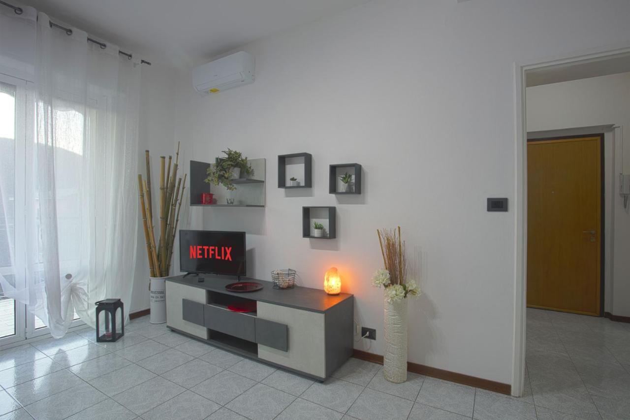Apartment Di Lecco - Parcheggio Gratuito - Stazione Ferroviaria *