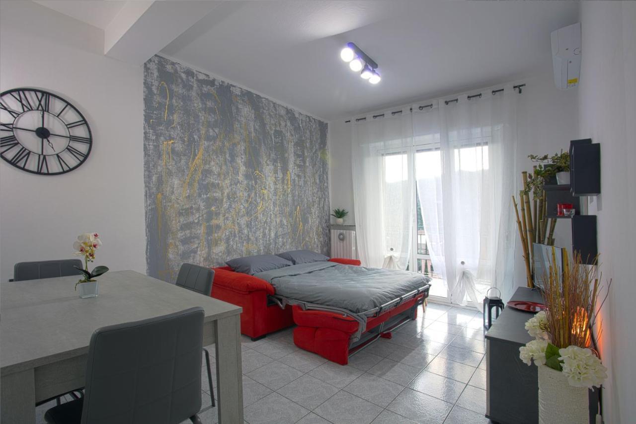 Di Lecco - Parcheggio Gratuito - Stazione Ferroviaria Apartment *