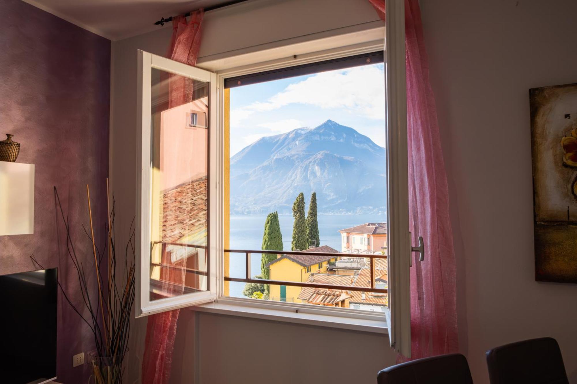 Apartment Marina House Varenna
