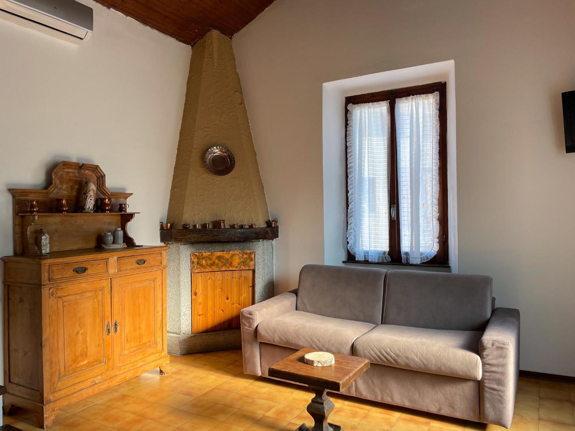 Apartment Breva Loft Tra Gli Ulivi Ed Il *