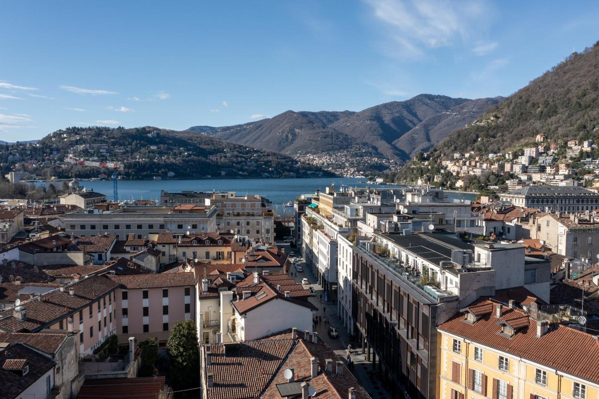 Como Lake Suites Como