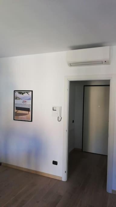 My At The - Private Parking Como